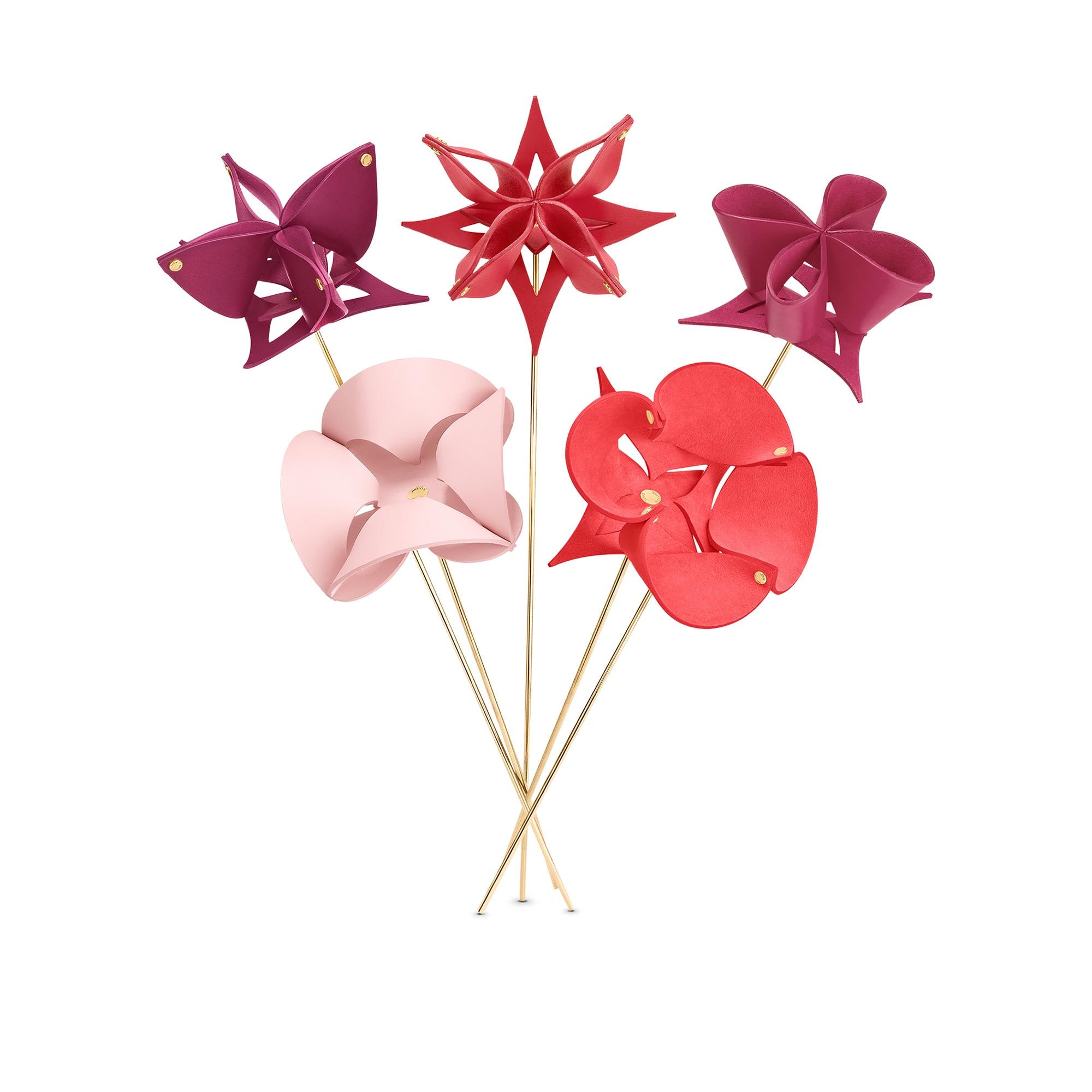 Origami Flowers by Atelier Oï - Home and Art of Dining | LOUIS VUITTON
